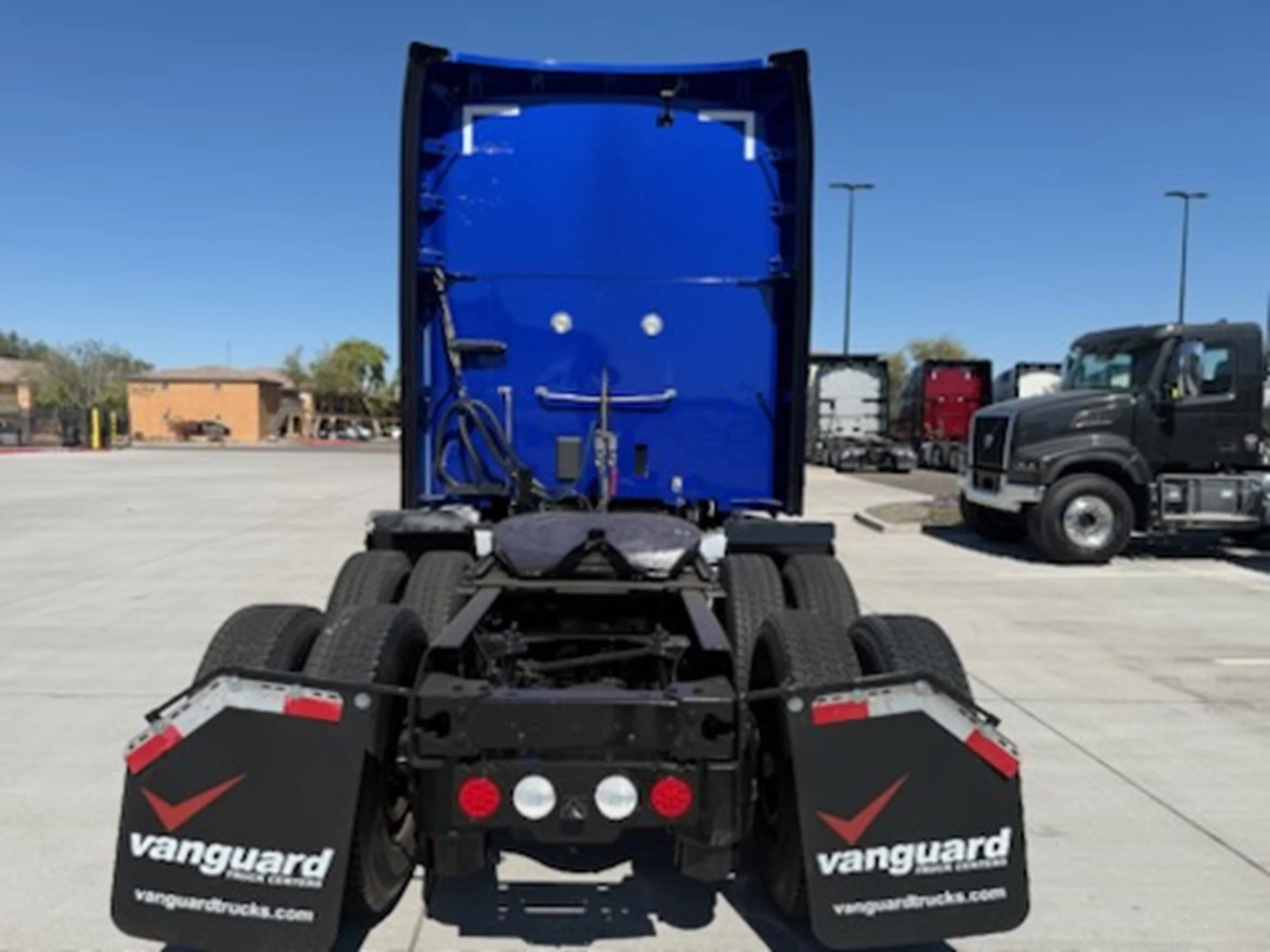 2021 Kenworth T680 - image 5