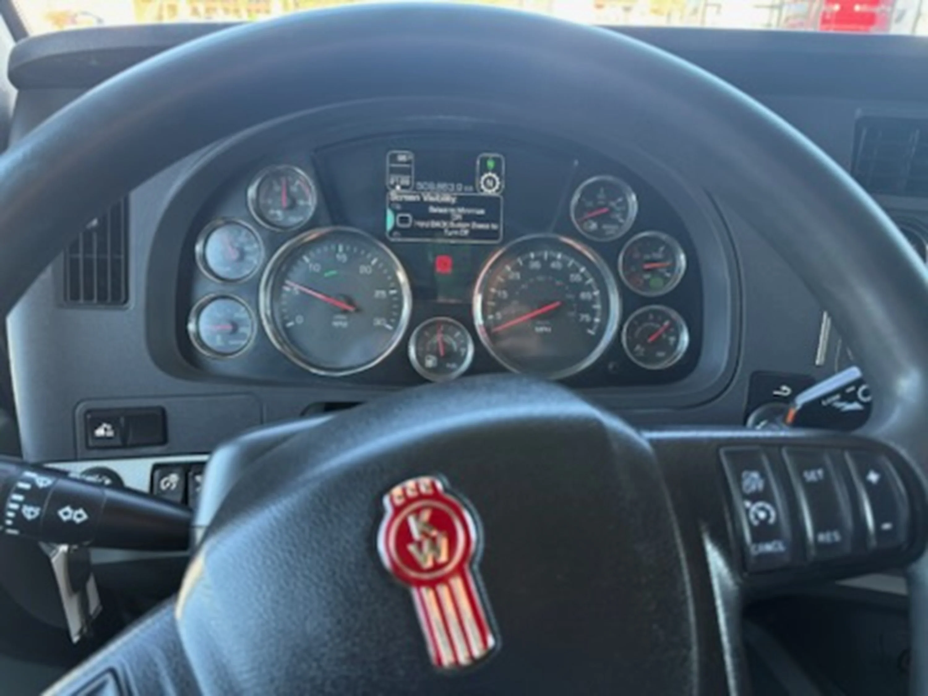 2021 Kenworth T680 - image 6