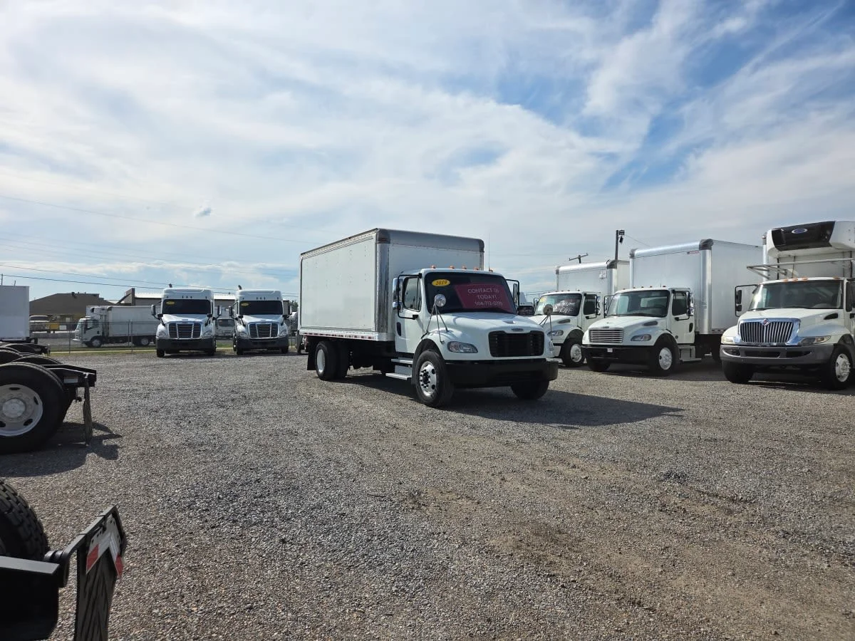 2019 Freightliner M2 106 in St. Rose, LA — photo 3