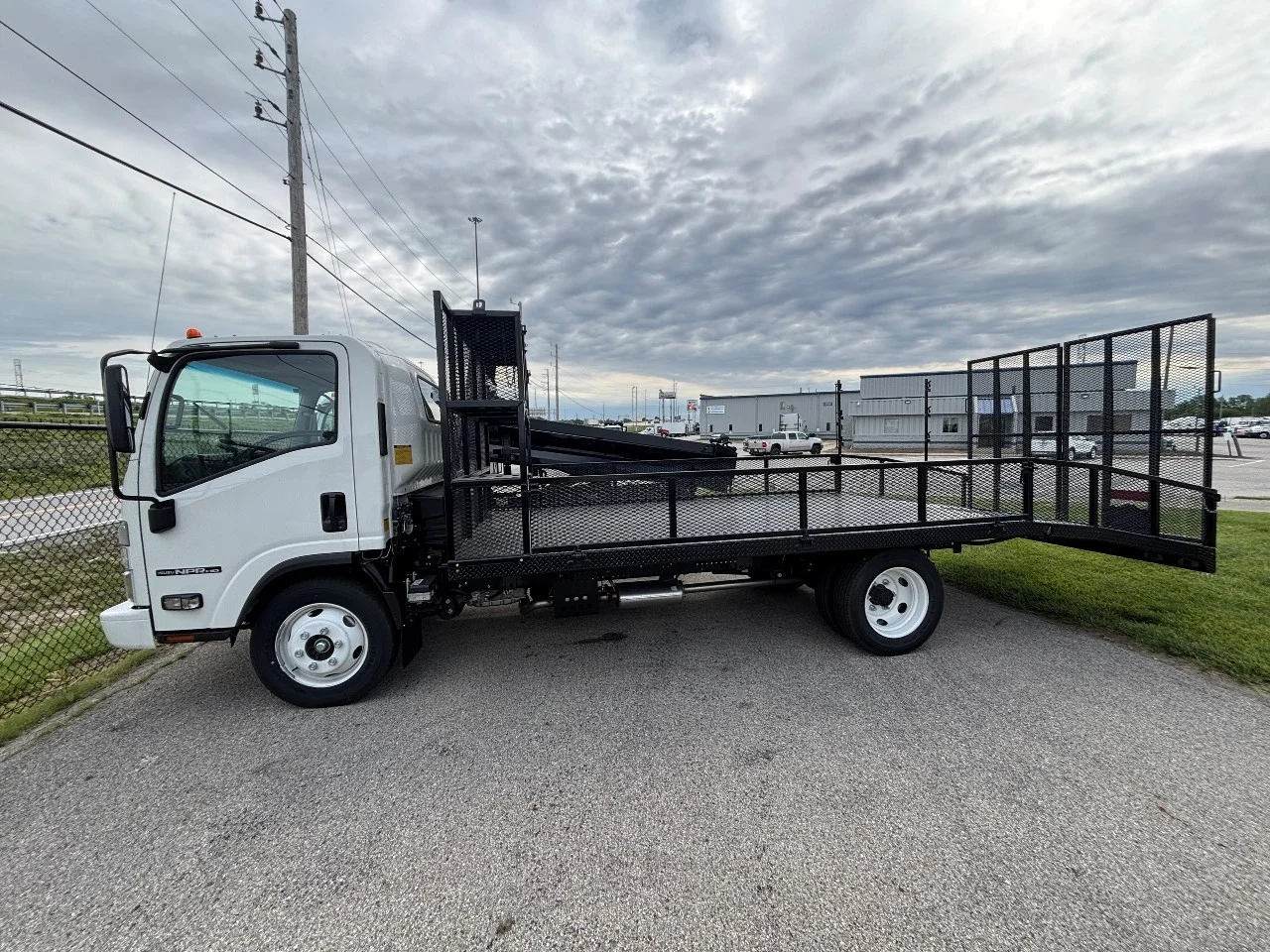 2026 Isuzu in Indianapolis, IN — photo 2