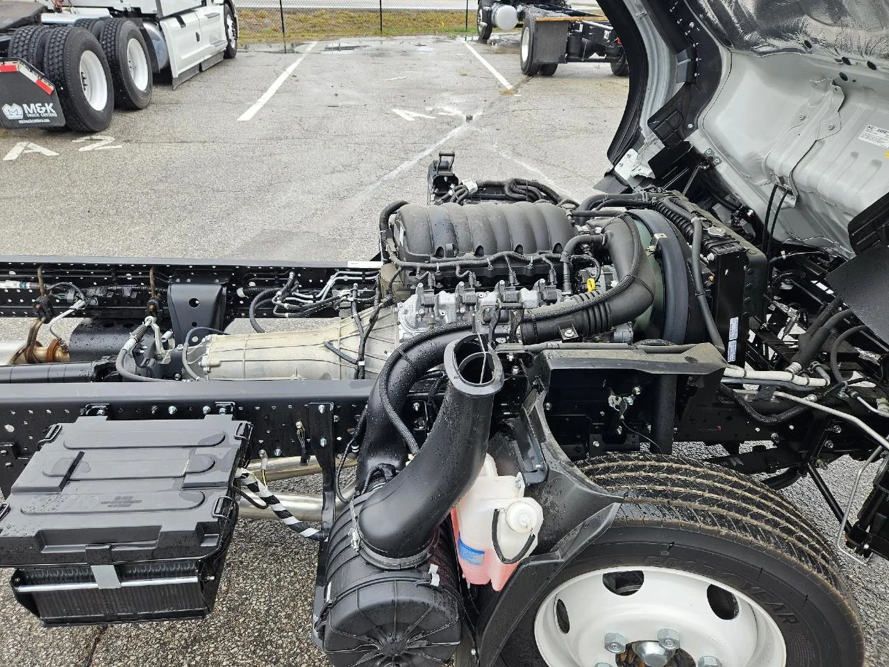 2026 Isuzu in Indianapolis, IN — photo 10