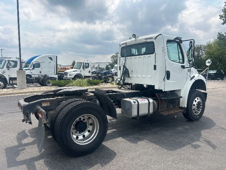 2019 Freightliner eM2 in Windsor, WI — photo 7