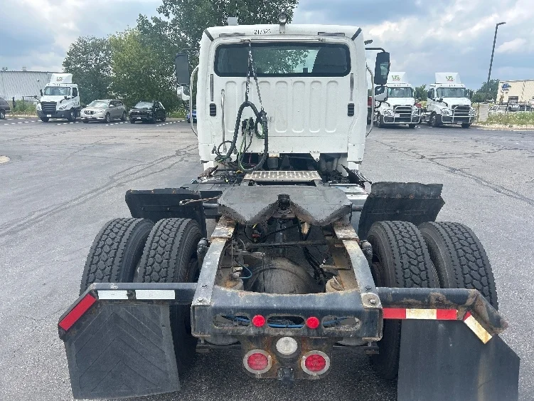 2019 Freightliner eM2 in Windsor, WI — photo 6