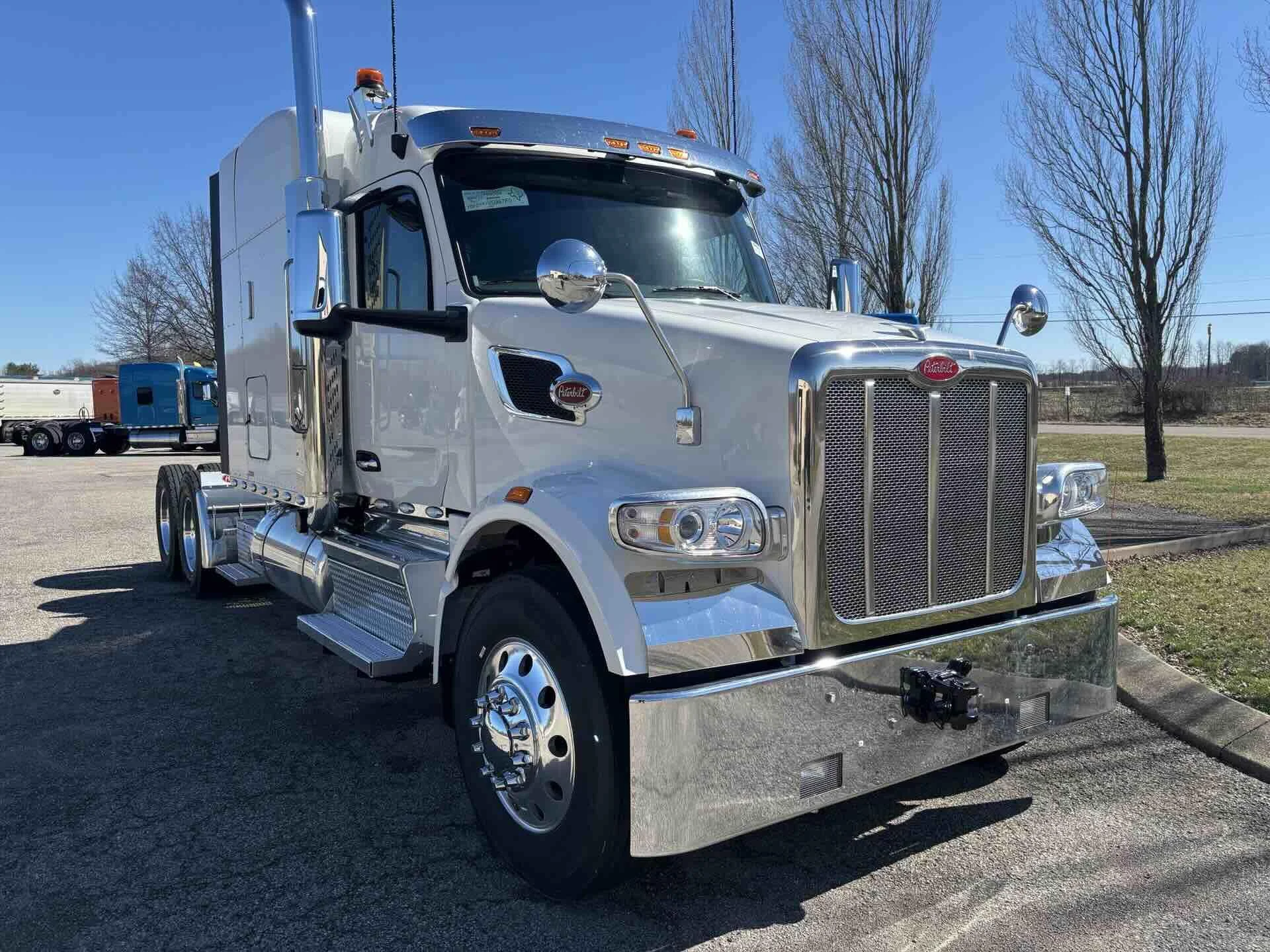 2026 Peterbilt 567 in Broadview Hts, OH — photo 2