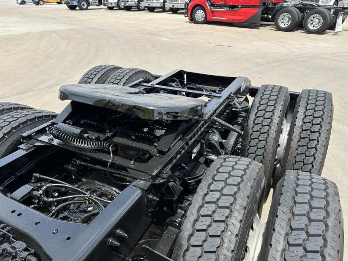 2021 Peterbilt 579 in Houston, TX — photo 15