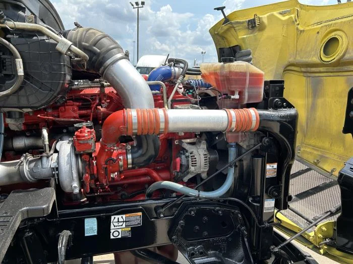 2021 Peterbilt 579 in Houston, TX — photo 21