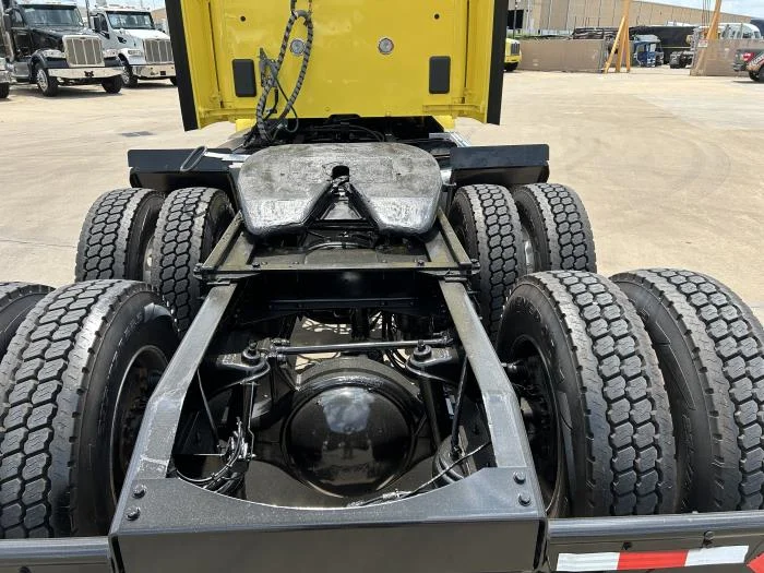2021 Peterbilt 579 in Houston, TX — photo 14