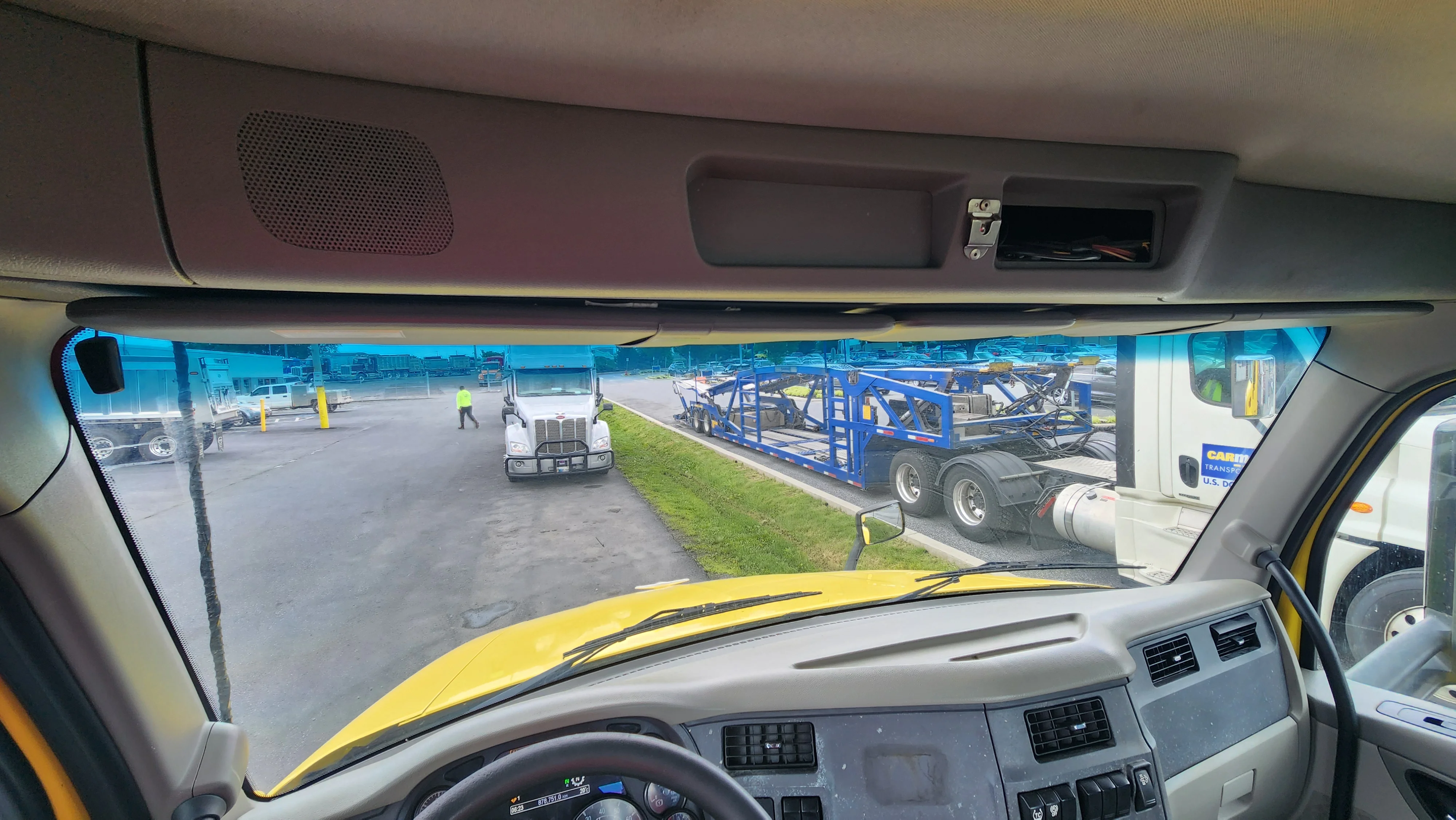 2021 Peterbilt 579 - image 21