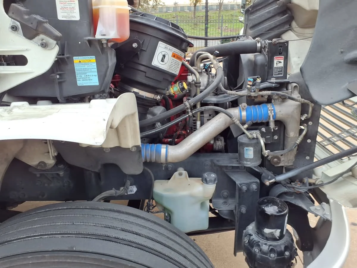 2019 Freightliner M2 106 in Houston, TX — photo 11
