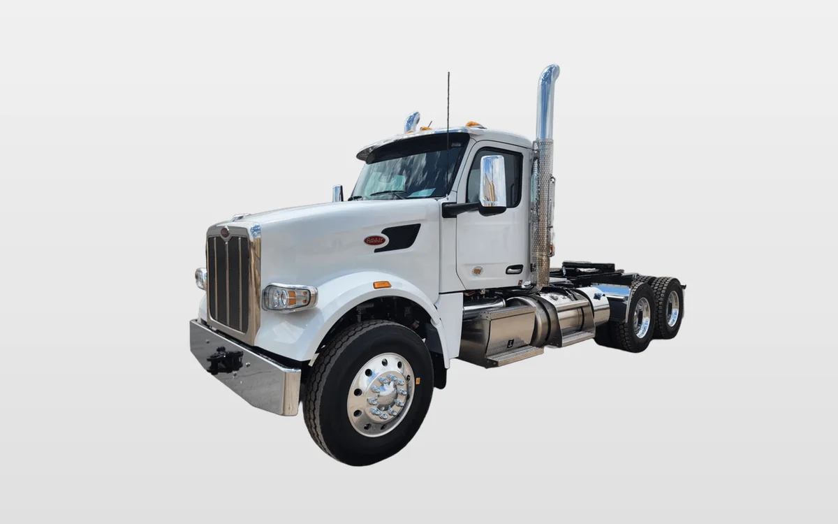 2026 PETERBILT 567 - image 1