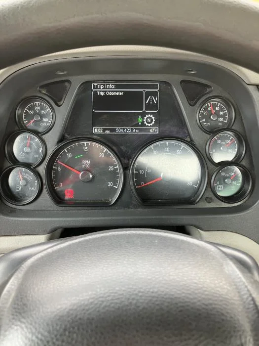 2021 Peterbilt 579 - image 19