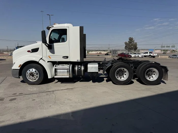 2021 Peterbilt 579 in El Paso, TX — photo 9