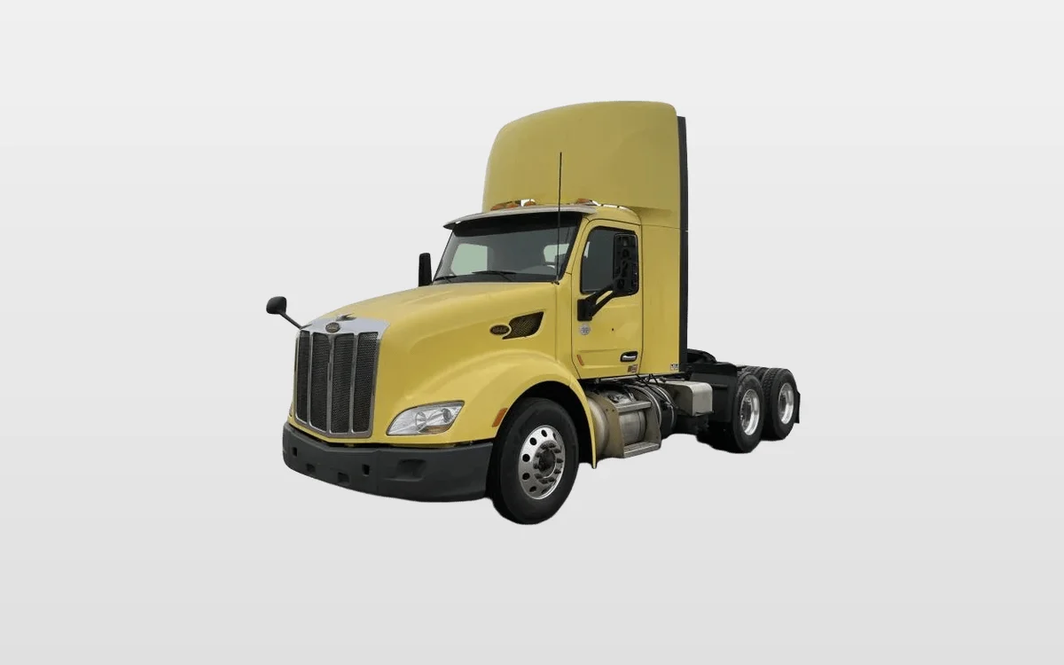 2021 Peterbilt 579 - image 1