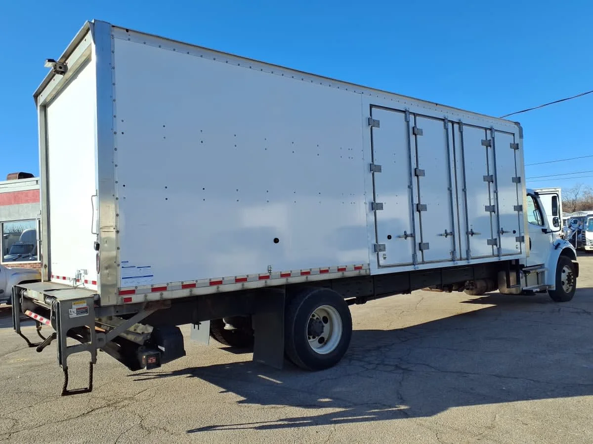 2021 Freightliner M2 106 - image 4