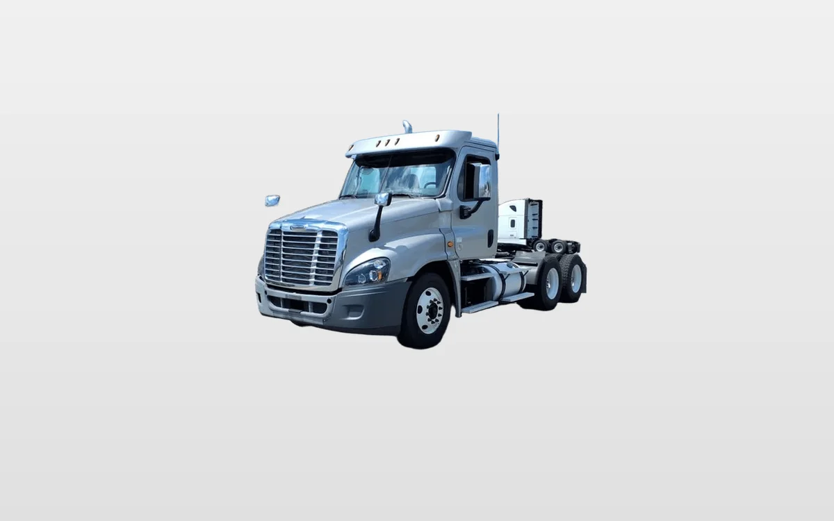 2018 Freightliner Cascadia - image 1