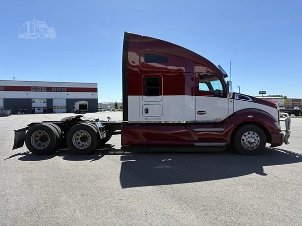 2020 Kenworth T680 in Idaho Falls, ID — photo 7
