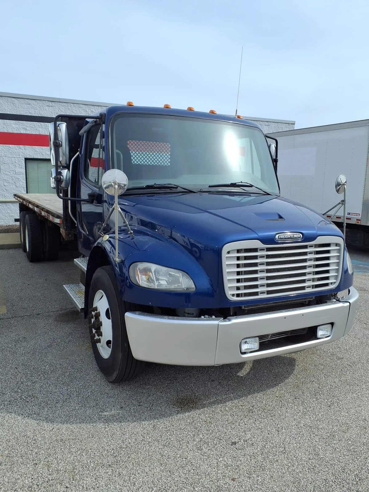 2019 Freightliner M2 106 in Cleveland, OH — photo 3
