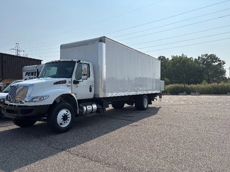 2020 International MV in Warren, MI — photo 3