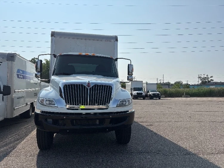 2020 International MV in Warren, MI — photo 2
