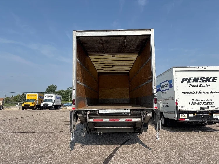 2020 International MV in Warren, MI — photo 8