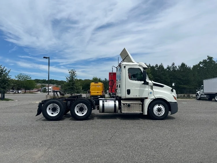 2019 Freightliner Cascadia in Prince George, VA — photo 8