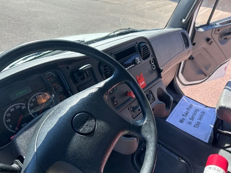 2020 Freightliner M2 106 - image 10