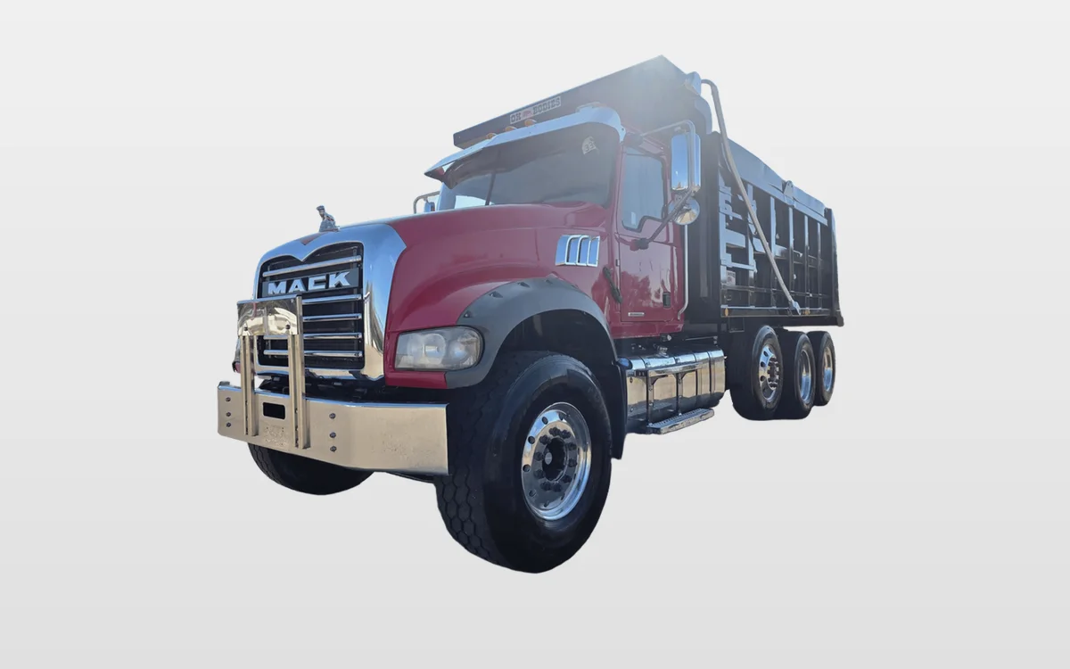 2019 Mack Granite - image 1