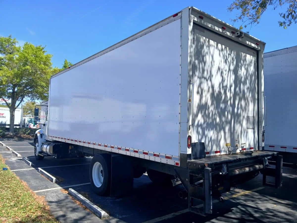 2019 International 4300 - image 6