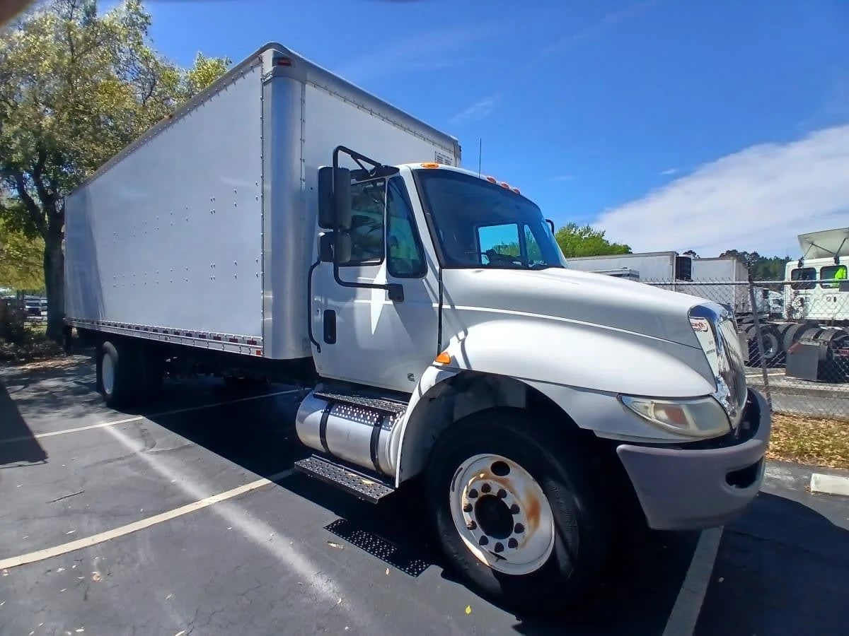 2019 International 4300 - image 3