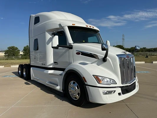 2024 Peterbilt 579