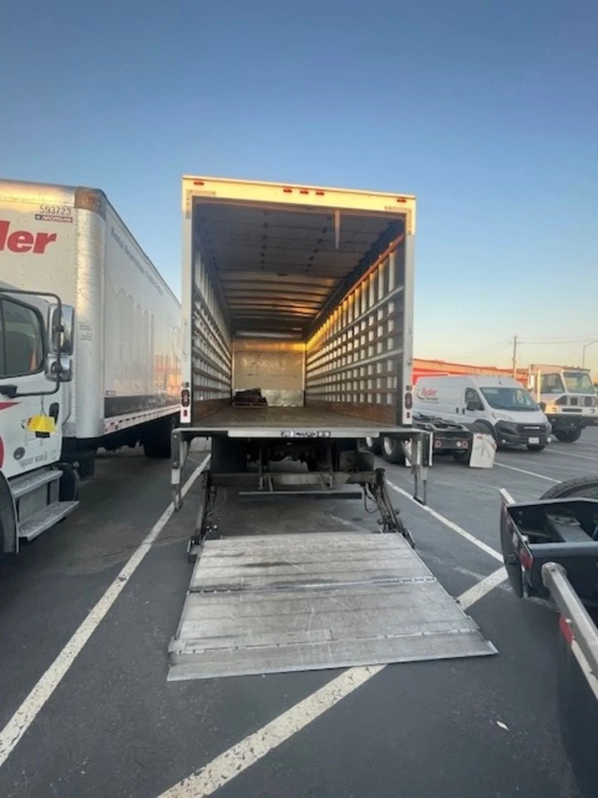 2021 Freightliner M2 106 in West Sacramento, CA — photo 8
