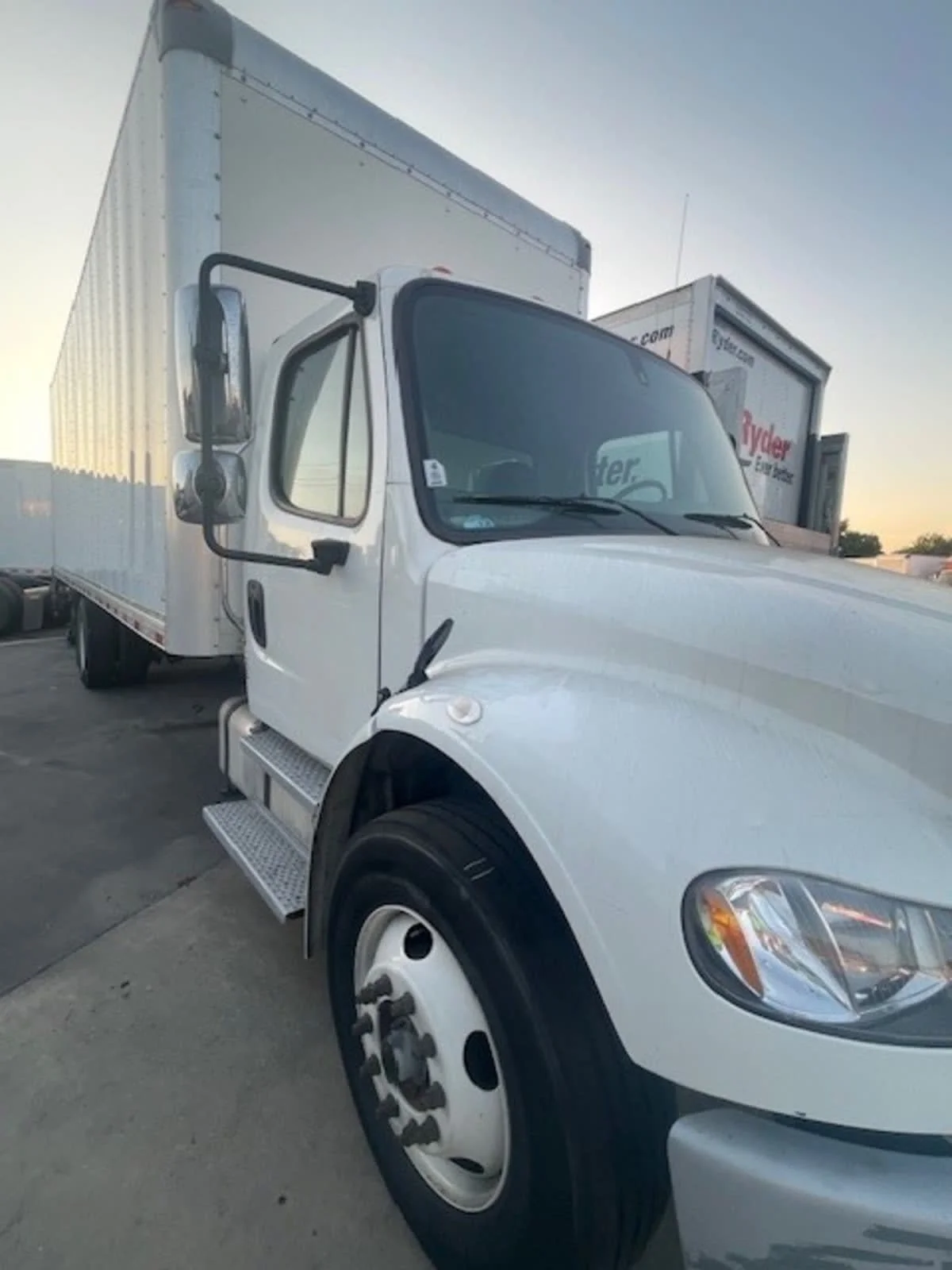 2021 Freightliner M2 106 in West Sacramento, CA — photo 3