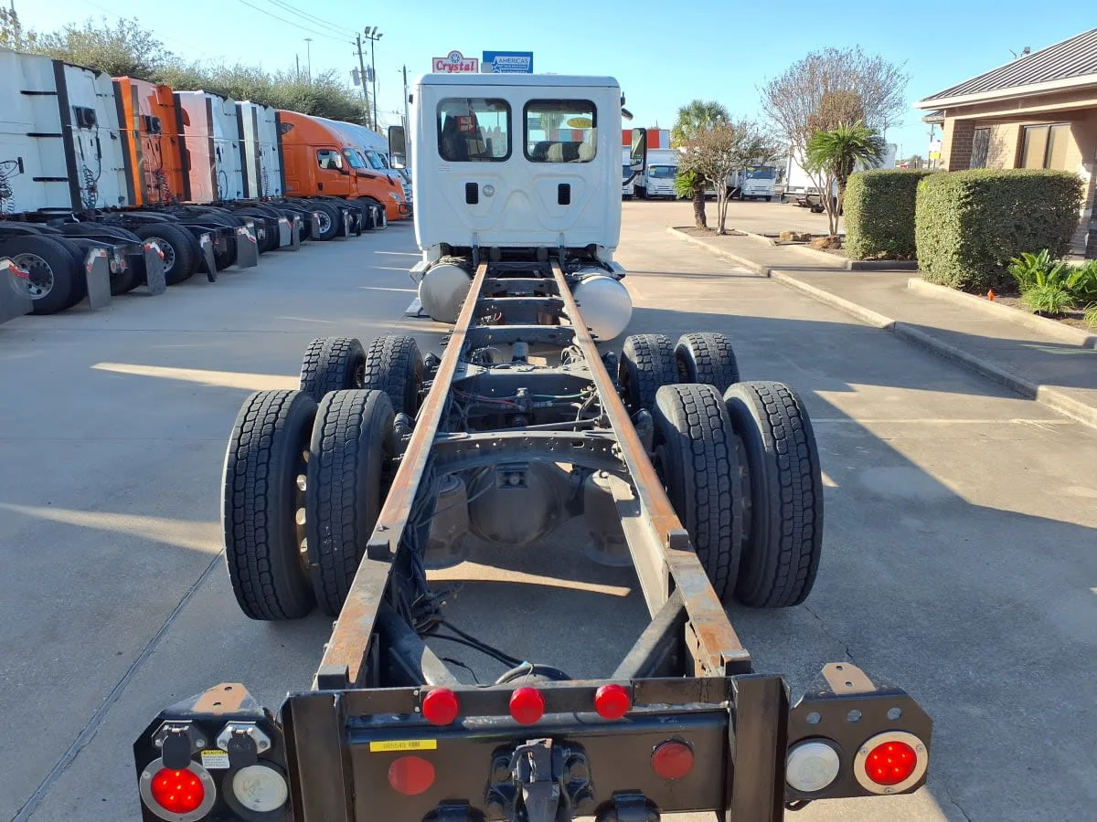 2017 Freightliner Cascadia in Houston, TX — photo 8
