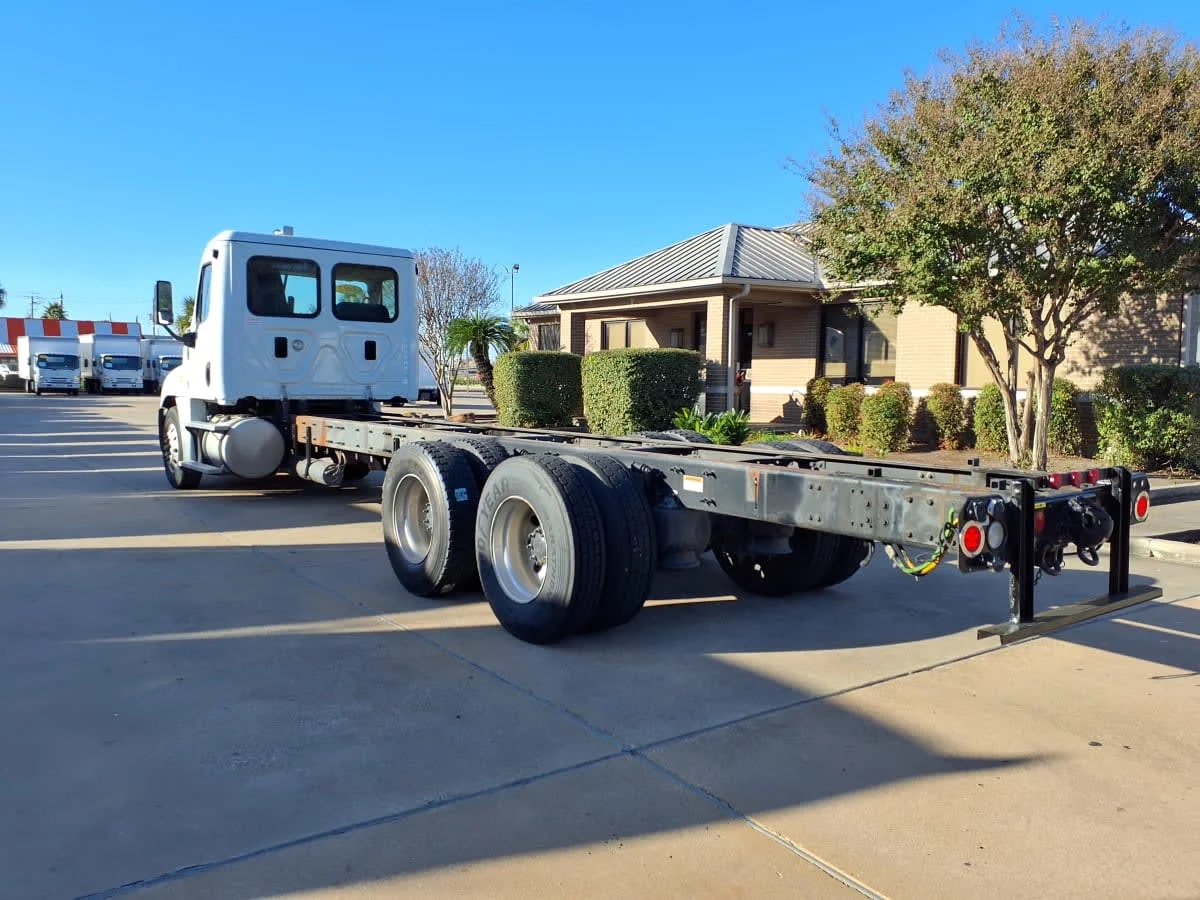2017 Freightliner Cascadia in Houston, TX — photo 6