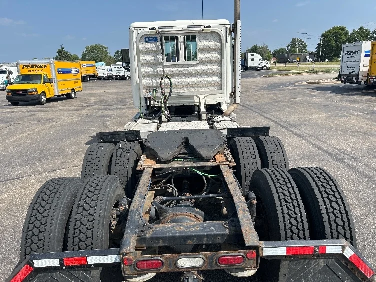 2019 Freightliner Cascadia in Rothschild, WI — photo 6