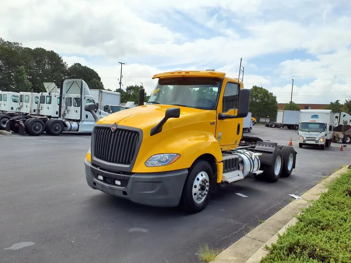 2020 International LT in Atlanta, GA — photo 3