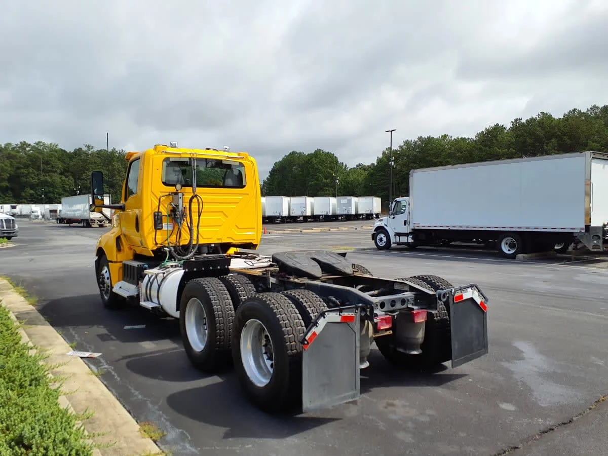 2020 International LT in Atlanta, GA — photo 6