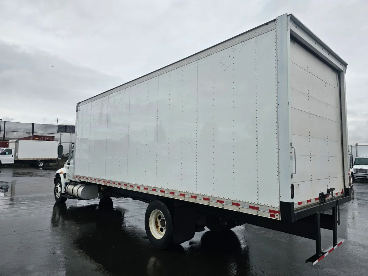 2018 International 4300 in Tacoma, WA — photo 6