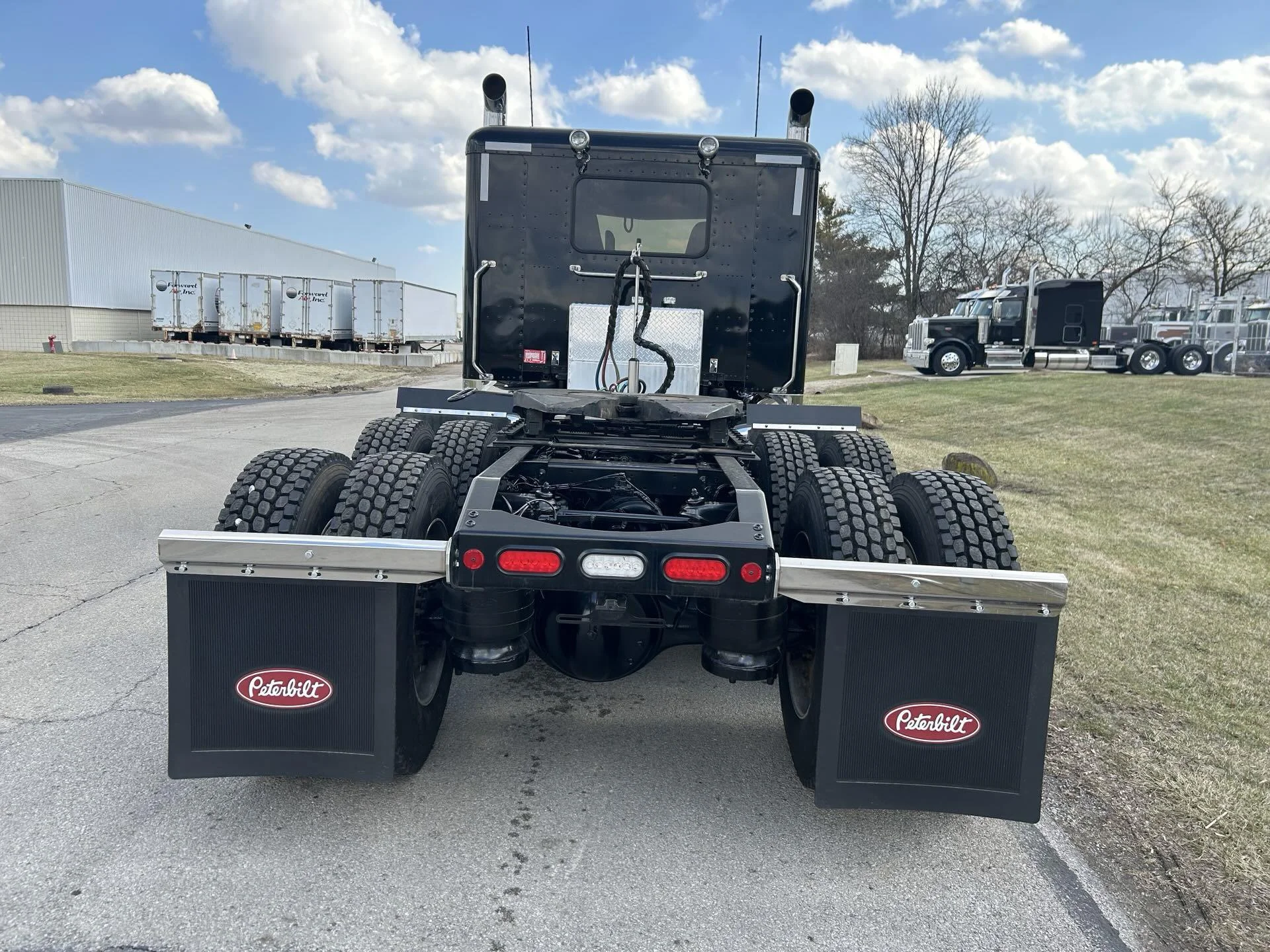 2025 Peterbilt 567 in Broadview Hts, OH — photo 5