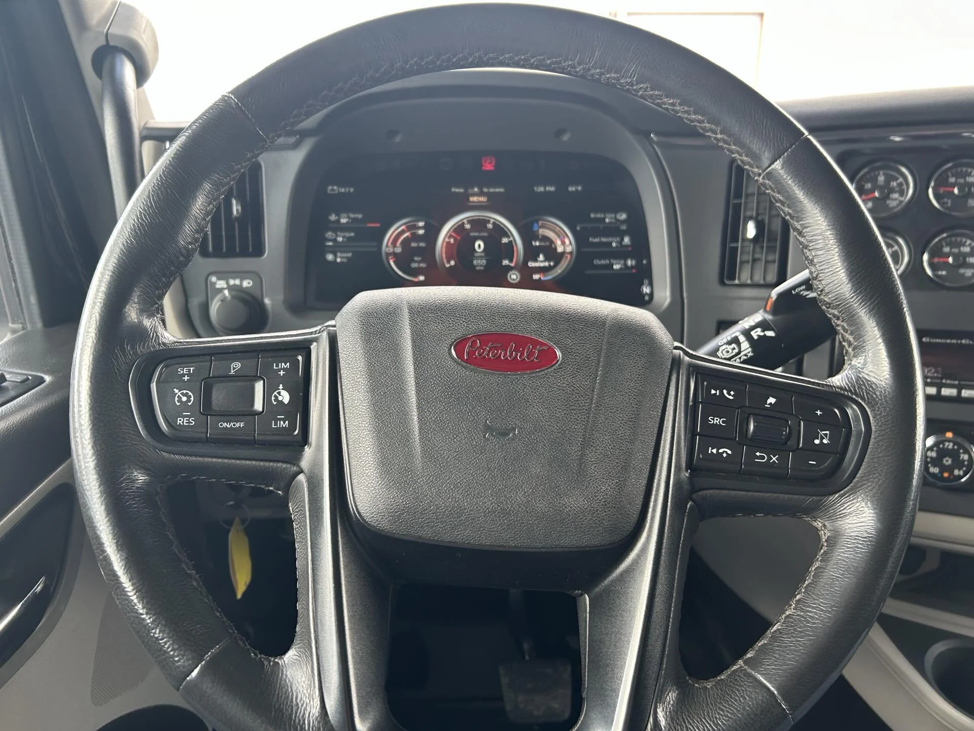 2025 Peterbilt 567 in Broadview Hts, OH — photo 11