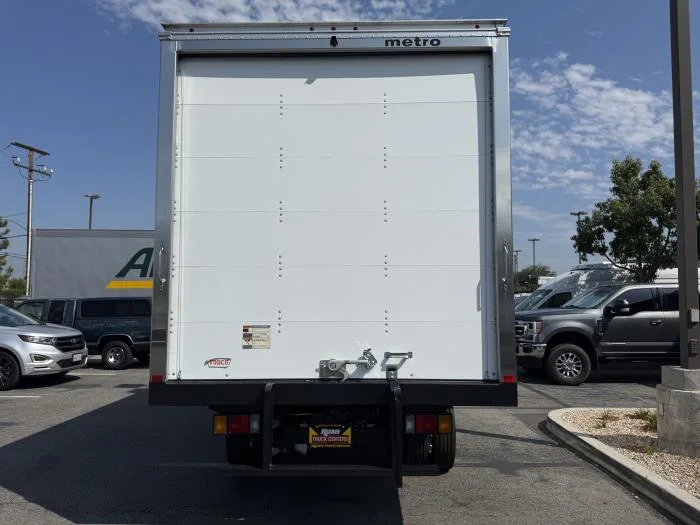 2025 Isuzu NRR in Whittier, CA — photo 5