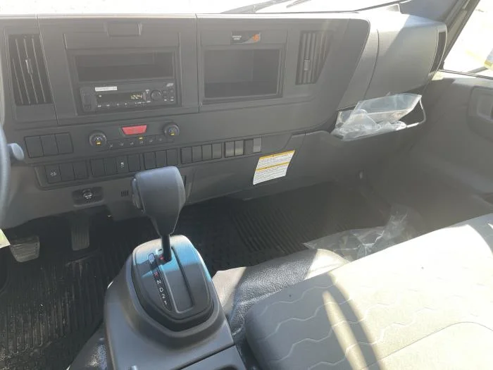 2025 Isuzu NPR - image 11