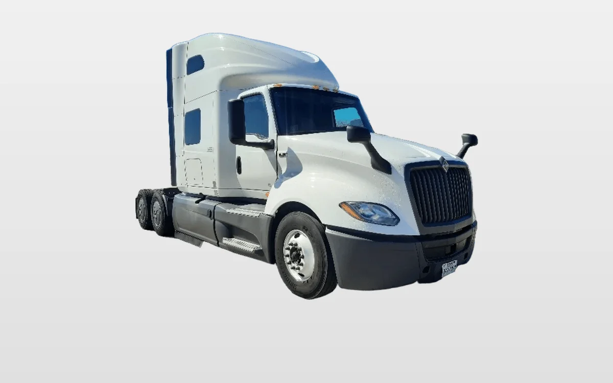 2023 International LT - image 1