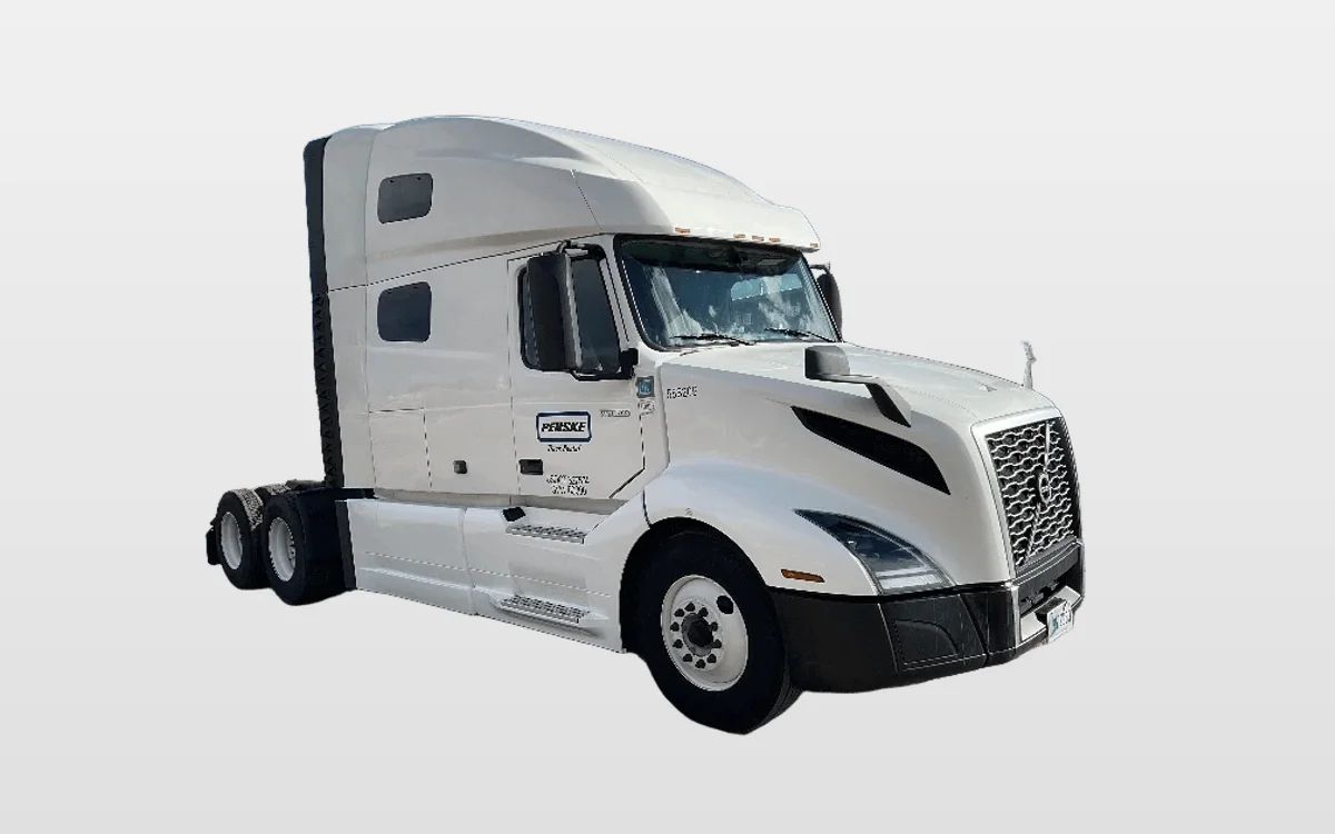 2023 Volvo VNL 760 - image 1