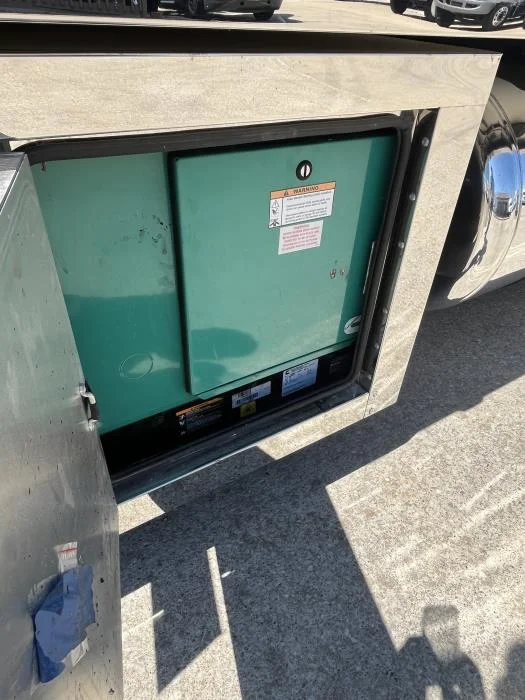 2015 Peterbilt 579 - image 5