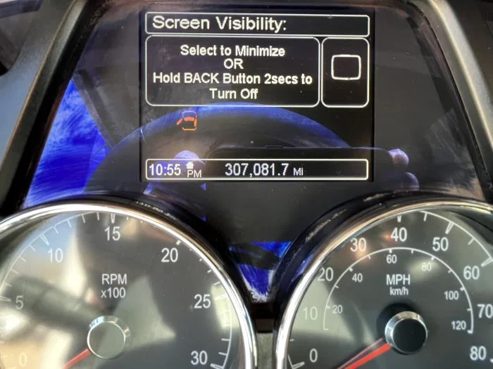 2015 Peterbilt 579 - image 16