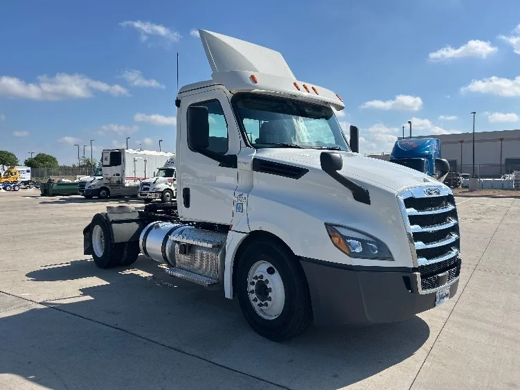 2020 Freightliner Cascadia in Fort Worth, TX