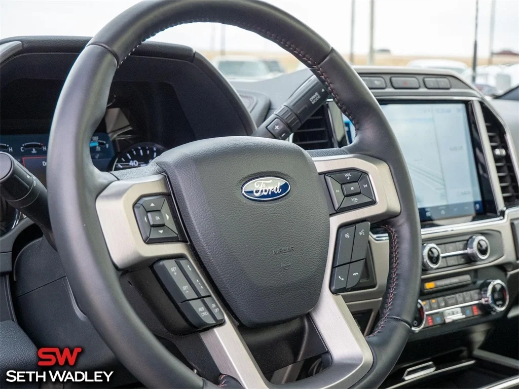 2022 Ford — photo 35