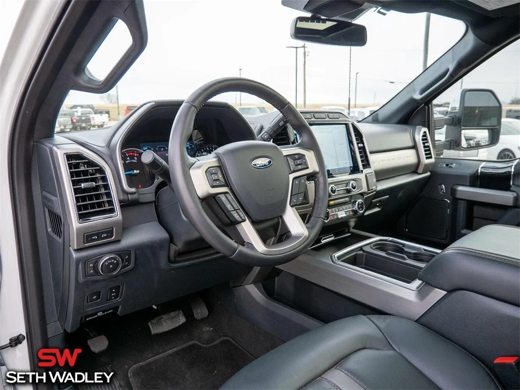2022 Ford — photo 34