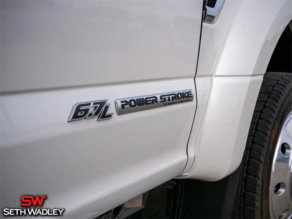 2022 Ford — photo 17